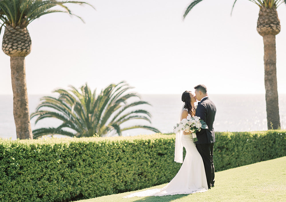 Modern Coastal Wedding with a View of the Pacific Ocean